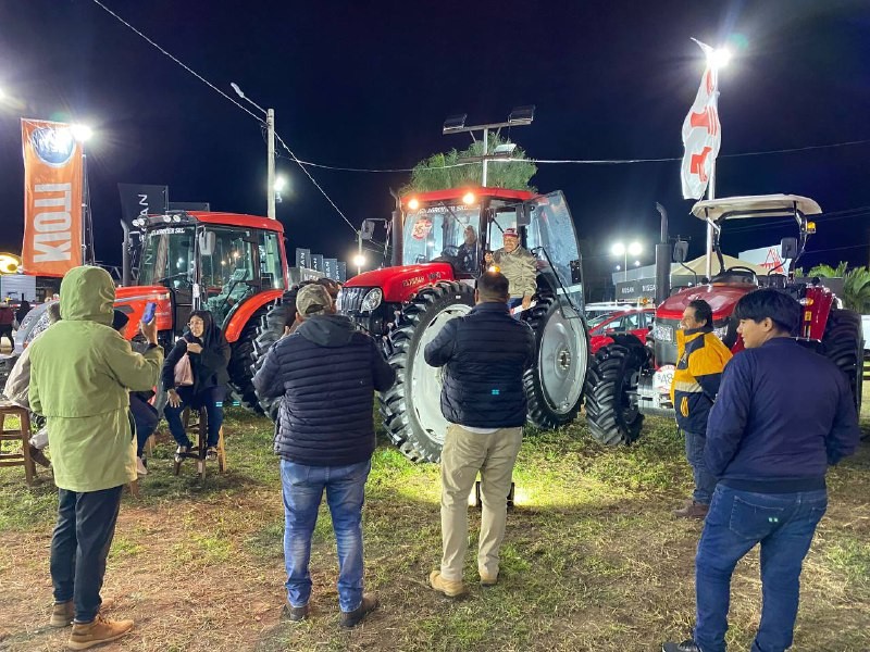 Tractores rústicos, robustos y de calidad fueron la principal atracción en el stand ferial